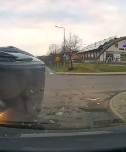 18-latka rozbiła trzy samochody. Straciła prawo jazdy po tym, co nagrał świadek