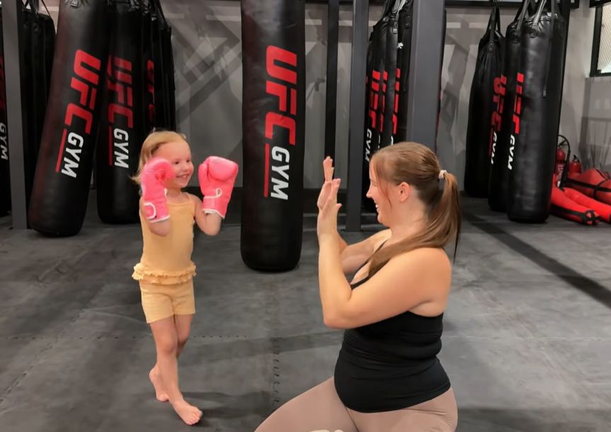 Córka Lil Masti trenuje sporty walki