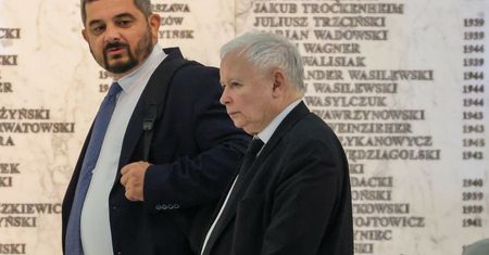 Nieufność w Zjednoczonej Prawicy. PiS wysłał posłów z kontrolą, sprawdza ludzi Adama Bielana