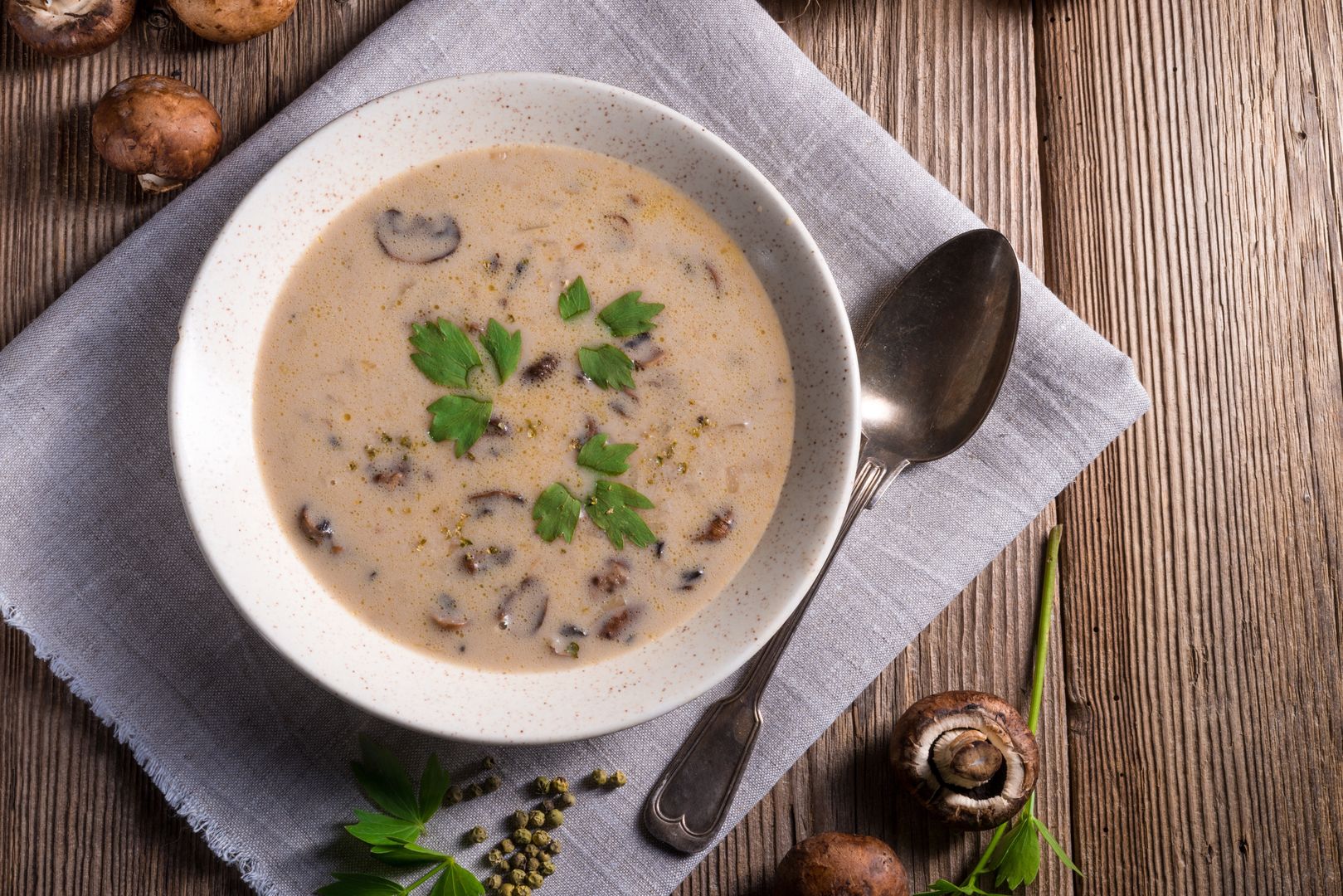 Zupa pieczarkowa