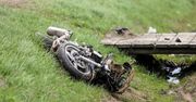 Koszmarna śmierć 17-letniego motocyklisty. Uderzył w składowane drewno