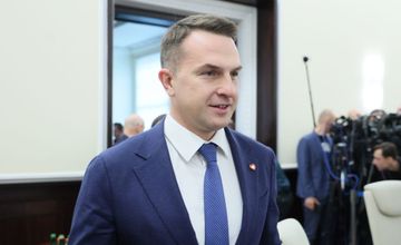 Groził Adamowi Szłapce. Teraz został prawomocnie skazany