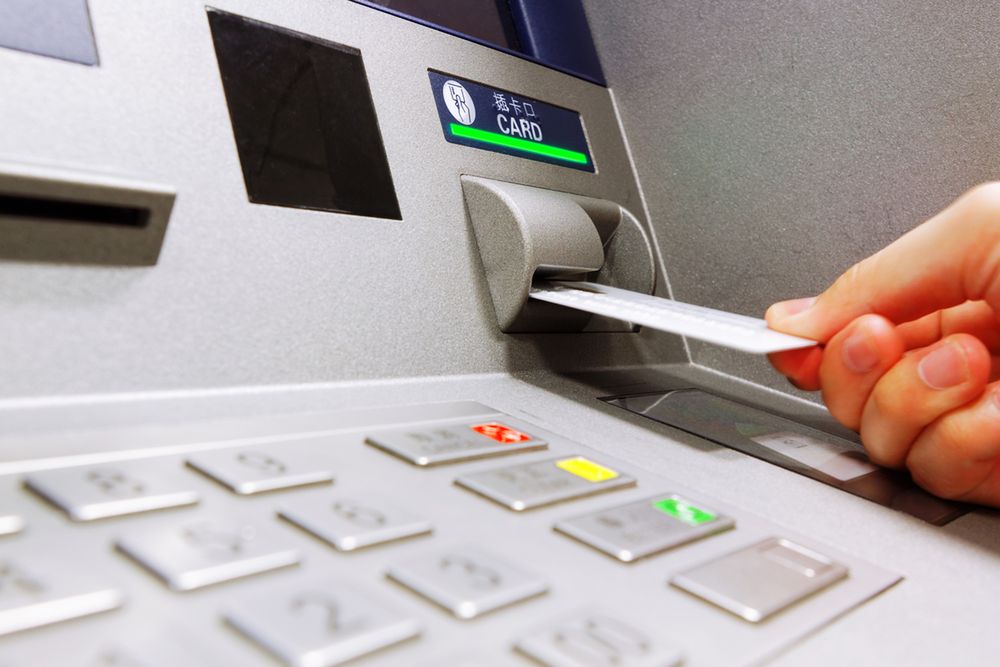 Wielki test polskich bankomatów. Który najszybszy? Gdzie najwięcej reklam? 7