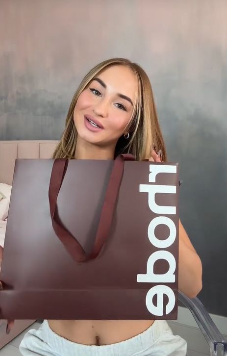 Angelika Mucha chwali się, ile wydała na zakupy u Hailey Bieber