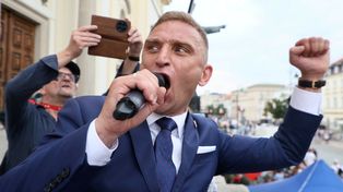 Bąkiewicz zakłócił obrady, umorzono śledztwo. Jest zażalenie