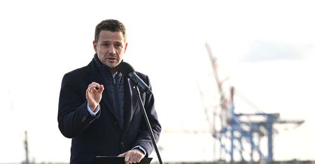 Rafał Trzaskowski uderza w PiS. "Oni tam siedzą na tym Żoliborzu"