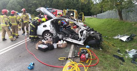 Tragiczny wypadek pod Olsztynem. Ojciec i syn nie żyją