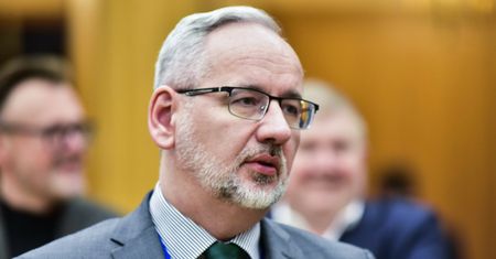 Podczas transmisji groził ministrowi śmiercią. Usłyszał zarzuty