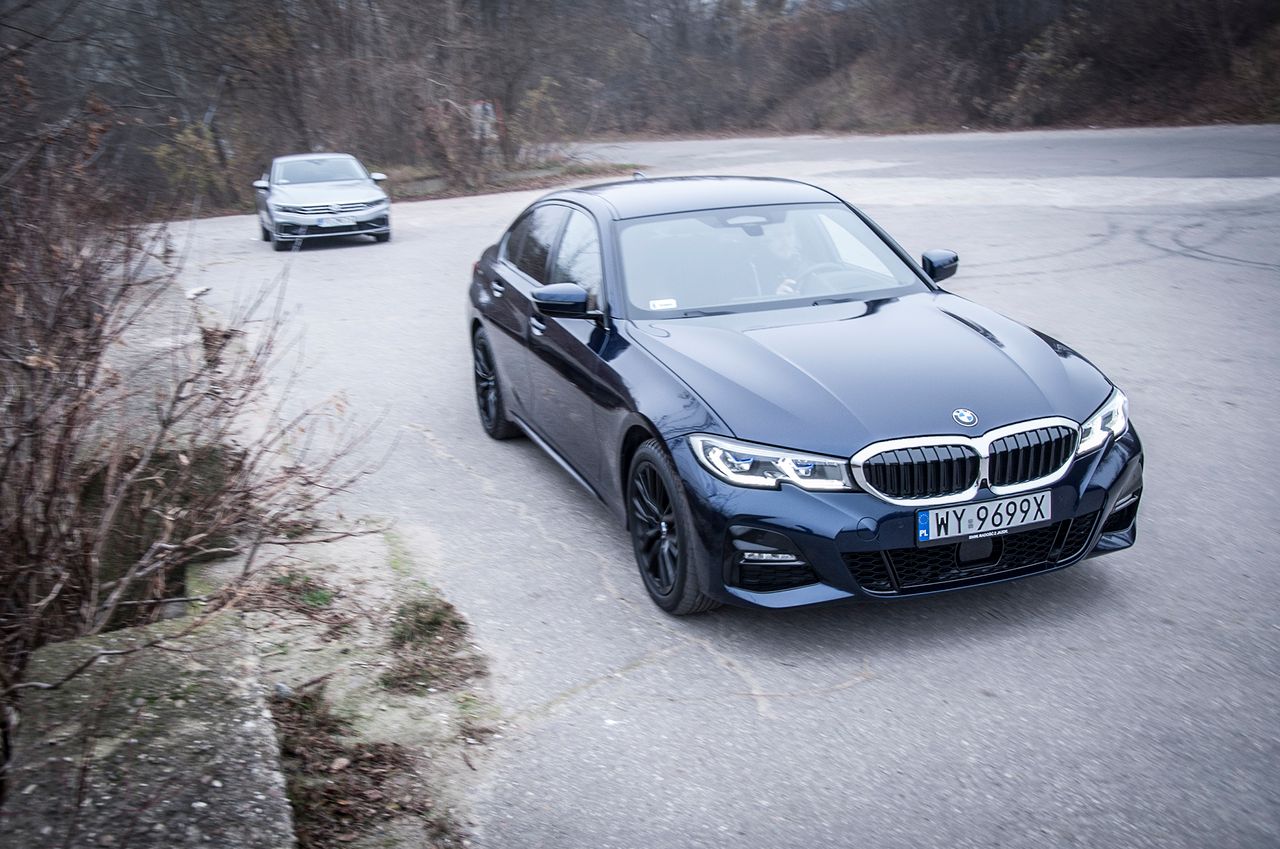 BMW 330e kontra Volkswagen Passat GTE (fot. Mateusz Żuchowski)