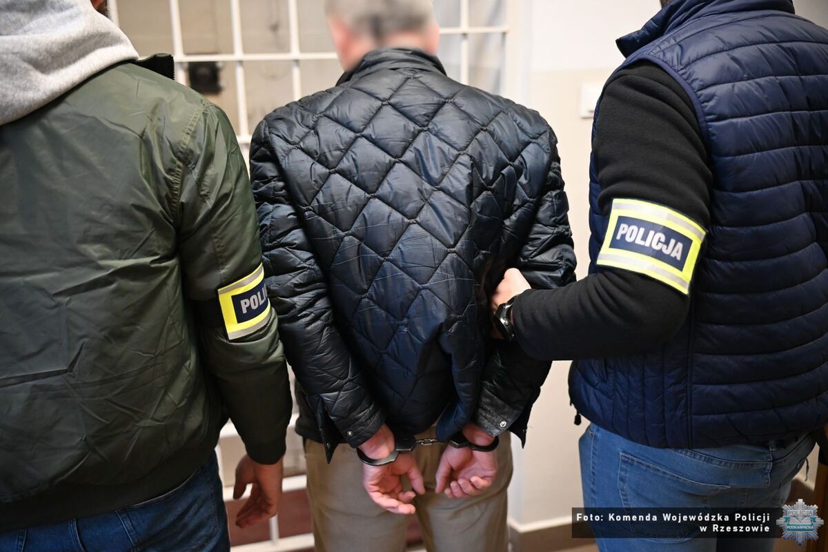 "Inspektor, który sam sobie budował". Korupcja w PINB Sanok – 49-latek zatrzymany za podwójną rolę i łapówki