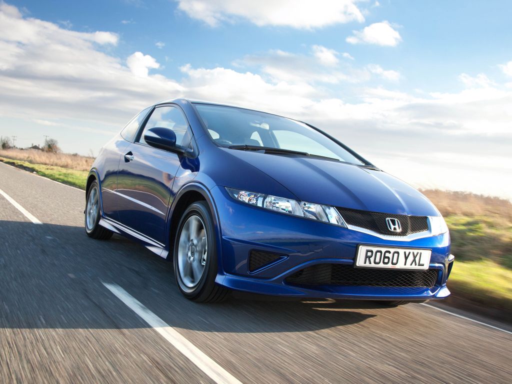 2005 rok to prawdziwa rewolucja stylistyczna w Hondzie Civic