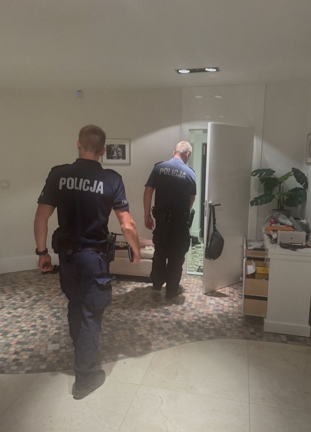 Tomasz Iwan został okradziony. Złodzieje splądrowali jego dom