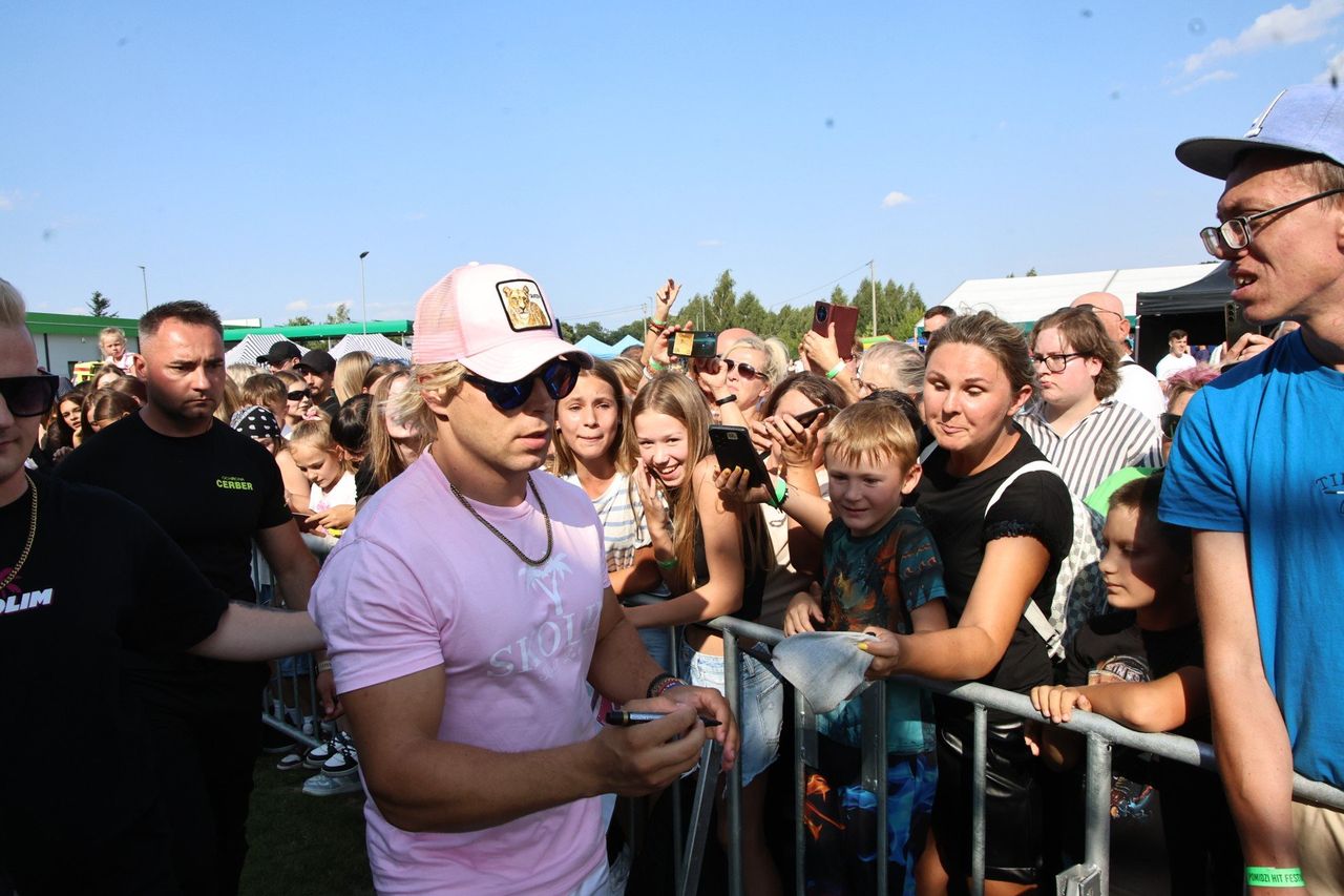 Świętokrzyskie: Festiwal Halo Sadowie w Jacentowie. Szaleństwo na koncertach Boys, Skolima i innych.