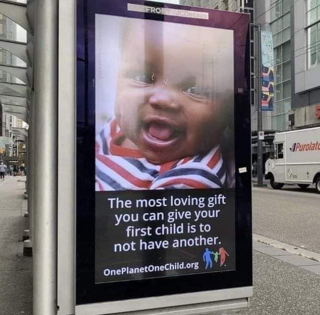 Billboard w centrum Vancouver (Źródło: OnePlanetOneChild.org)