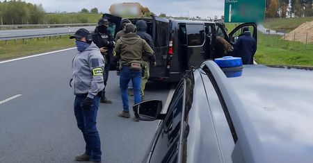 CBŚP rozbiło gang na Warmii i Mazurach. Lider wpadł z 85 kg marihuany