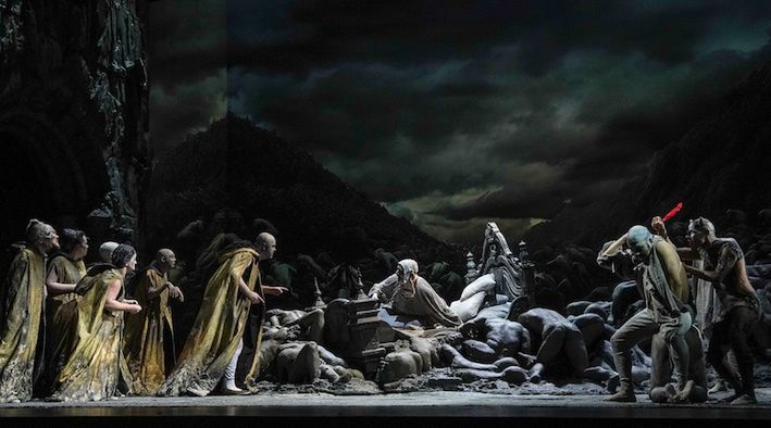 Scena zbiorowa: „Gianni Schicchi” © Olaf Struck