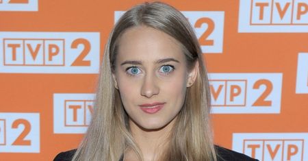 Pamiętacie serialową Julię? Była gwiazdą serialu TVN. Później zniknęła z show-biznesu. Jak dziś wygląda Julia Rosnowska? (ZDJĘCIA)