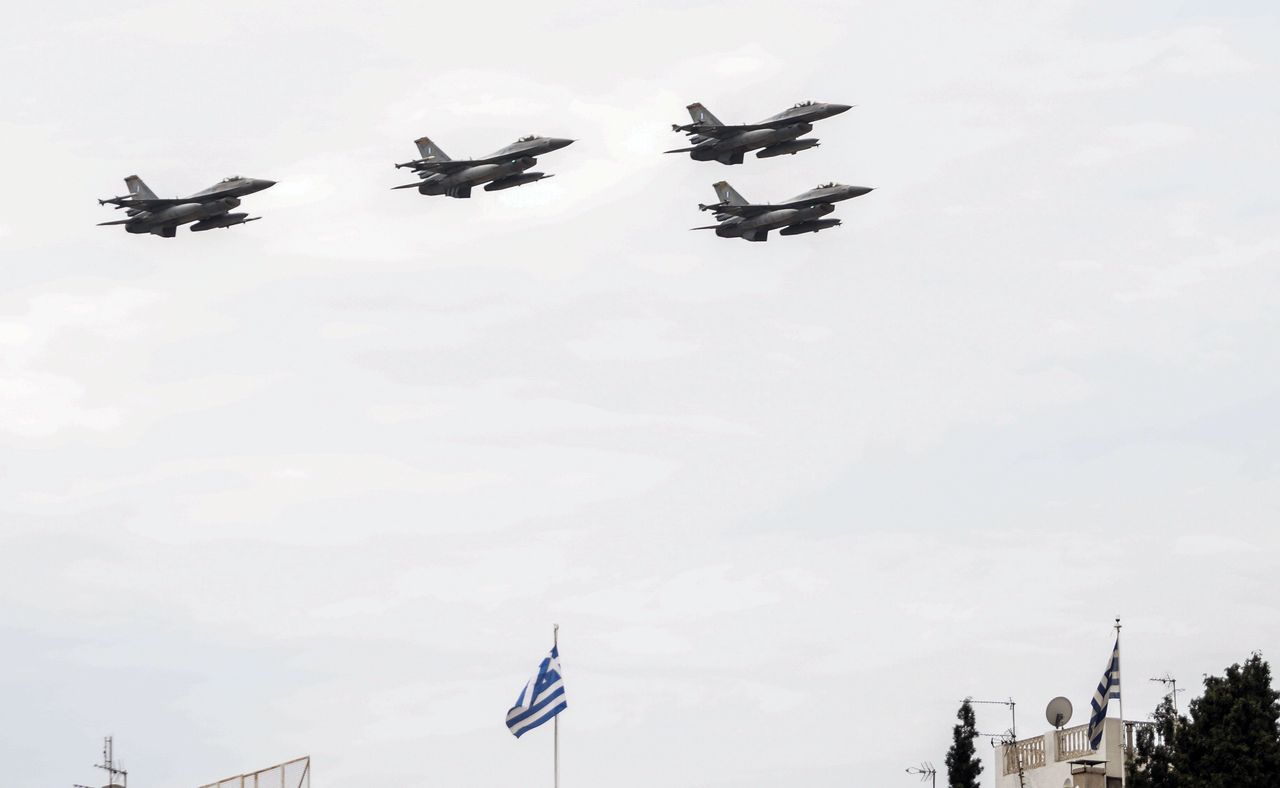 Sąsiad prosi Grecję o wsparcie. Ateny wyślą sprzęt i personel