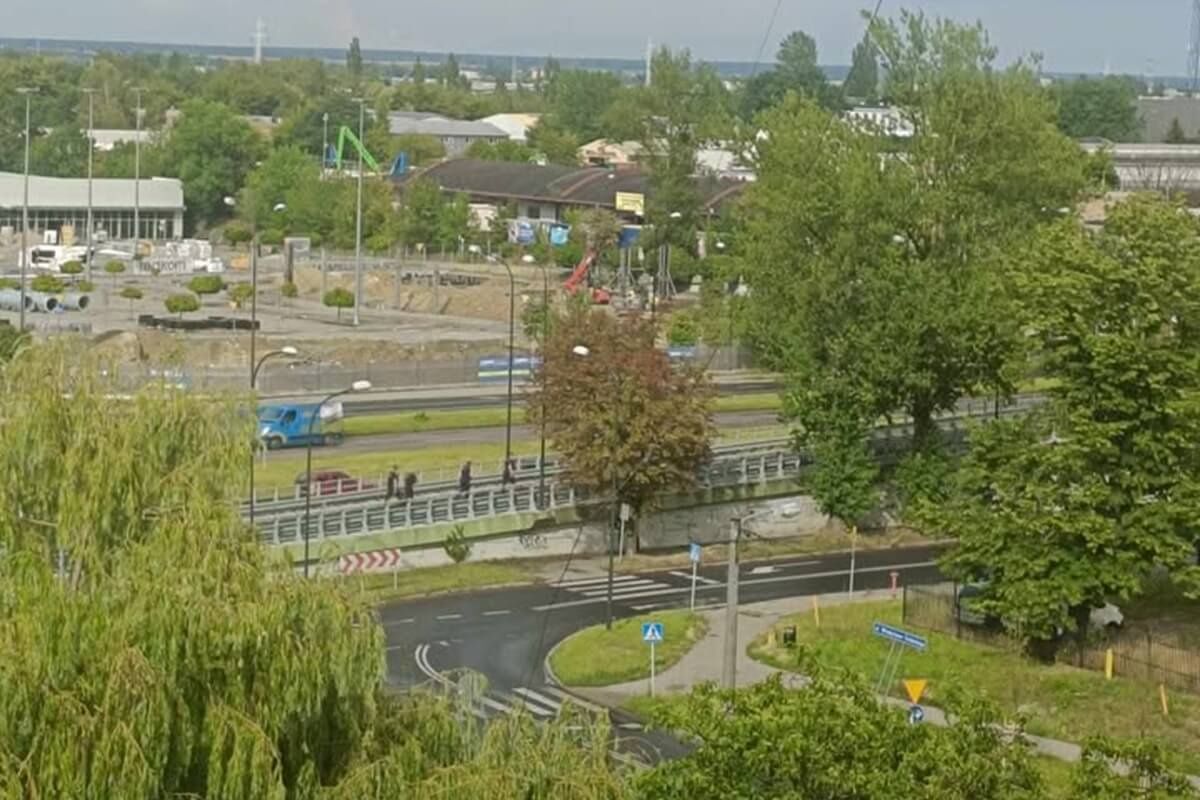 Akcja poszukiwawcza mężczyzny na wiadukcie nad al. Witosa