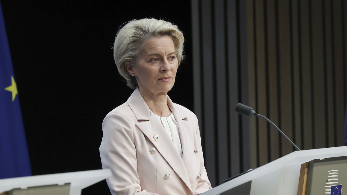 President of the European Commission Ursula von der Leyen speaking at a joint press conference with the Czech Republic Prime Minister Petr Fiala and President of the European Council Charles Michel after the European Council summit. The President of the Commission talks to the media and answer questions of journalists at a press conference. The EUCO, EU leaders summit focused to the energy crisis and assisting Ukraine as the Russia Ukraine conflict continues. European Council in Brussels in Belgium on 15 December 2022  (Photo by Nicolas Economou/NurPhoto via Getty Images)