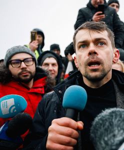 To Tusk powinien być na granicy? "Kołodziejczak sobie nie radzi"