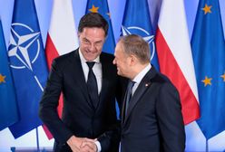 Tusk o dziwnych statkach z "tą samą załogą". Spotkał się z szefem NATO