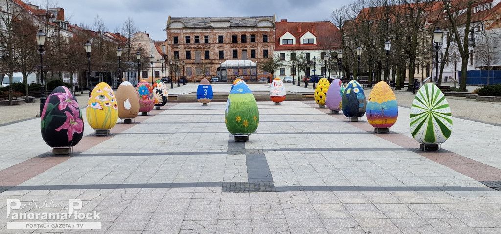 Pisanki Wielkanocne na Starym Rynku w Płocku