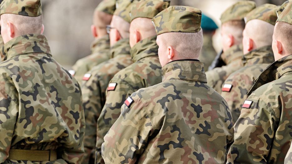 Tomasz Warszewski
wojsko, armia, kraj, konflikt, militaria, wojna, karabin, pistolet, życie, honor, ojczyzna, polska, bagnet, macierewicz, misiewicz, wojskowa, berety, moro, misja, pokój, kobieta, dziewczyna, nato, polskie wojsko, obrona, nóż, defilada, pokaz, orkiestra