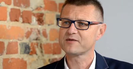 Senator KO zakażony koronawirusem? "Mam nadzieję, że to przeziębienie"
