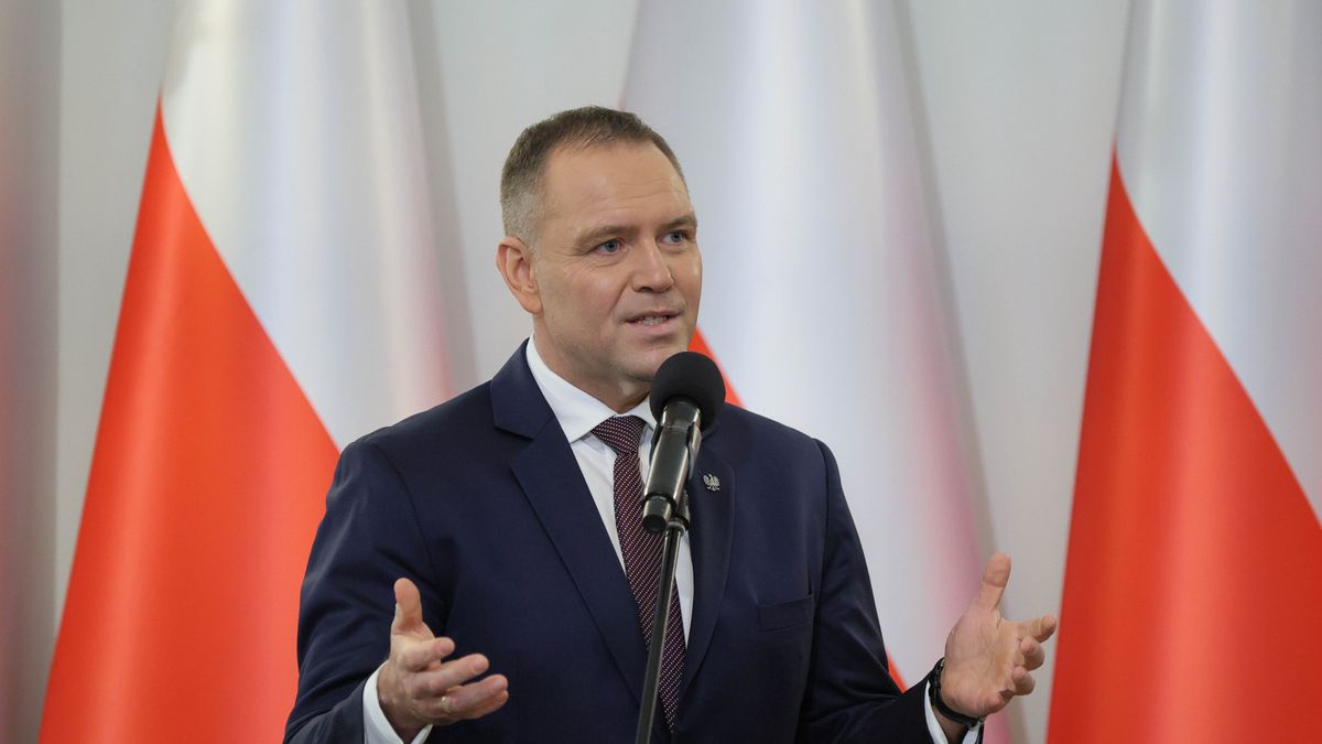 Warszawa, 07.01.2026. Prezydent RP Karol Nawrocki przemawia podczas uroczystości w Pałacu Prezydenckim w Warszawie, 7 bm. Ponad 140 pracowników nauki i sztuki odebrało z rąk prezydenta nominacje profesorskie. (sko) PAP/Paweł Supernak