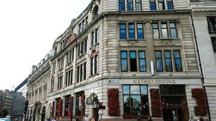 Fałszywe apartamenty na Booking.com. Turyści trafiali pod adres pubu