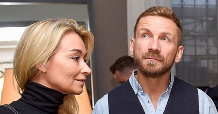 Martyna Wojciechowska nie jest PIERWSZĄ żoną Przemka Kossakowskiego. Co wiemy o jego poprzednim małżeństwie?