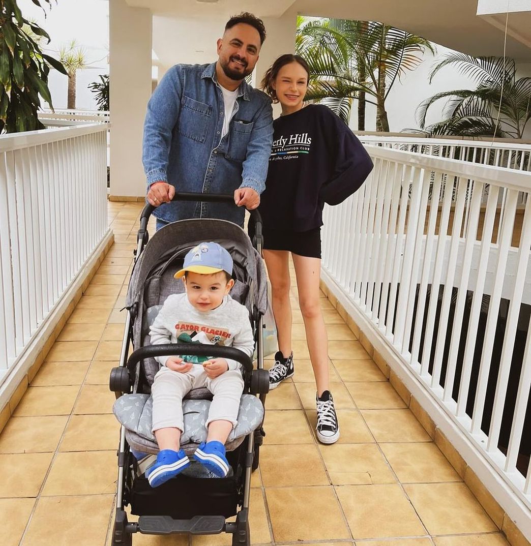 Agustin Egurrola z córką Carmen i synem Oscarem