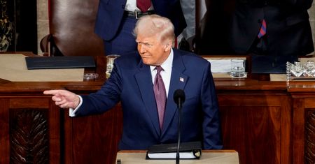 Tysiące Ukraińców w USA bliżej deportacji? Jest głos z Białego Domu