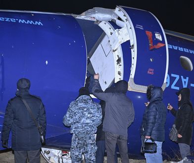 Chwile tuż przed tragedią. Ujawniono rozmowy pilotów samolotu