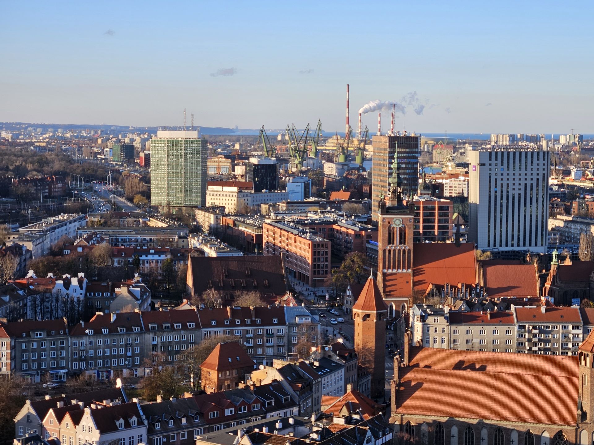 Z Wieży Mariackiej można zobaczyć panoramę Gdańska