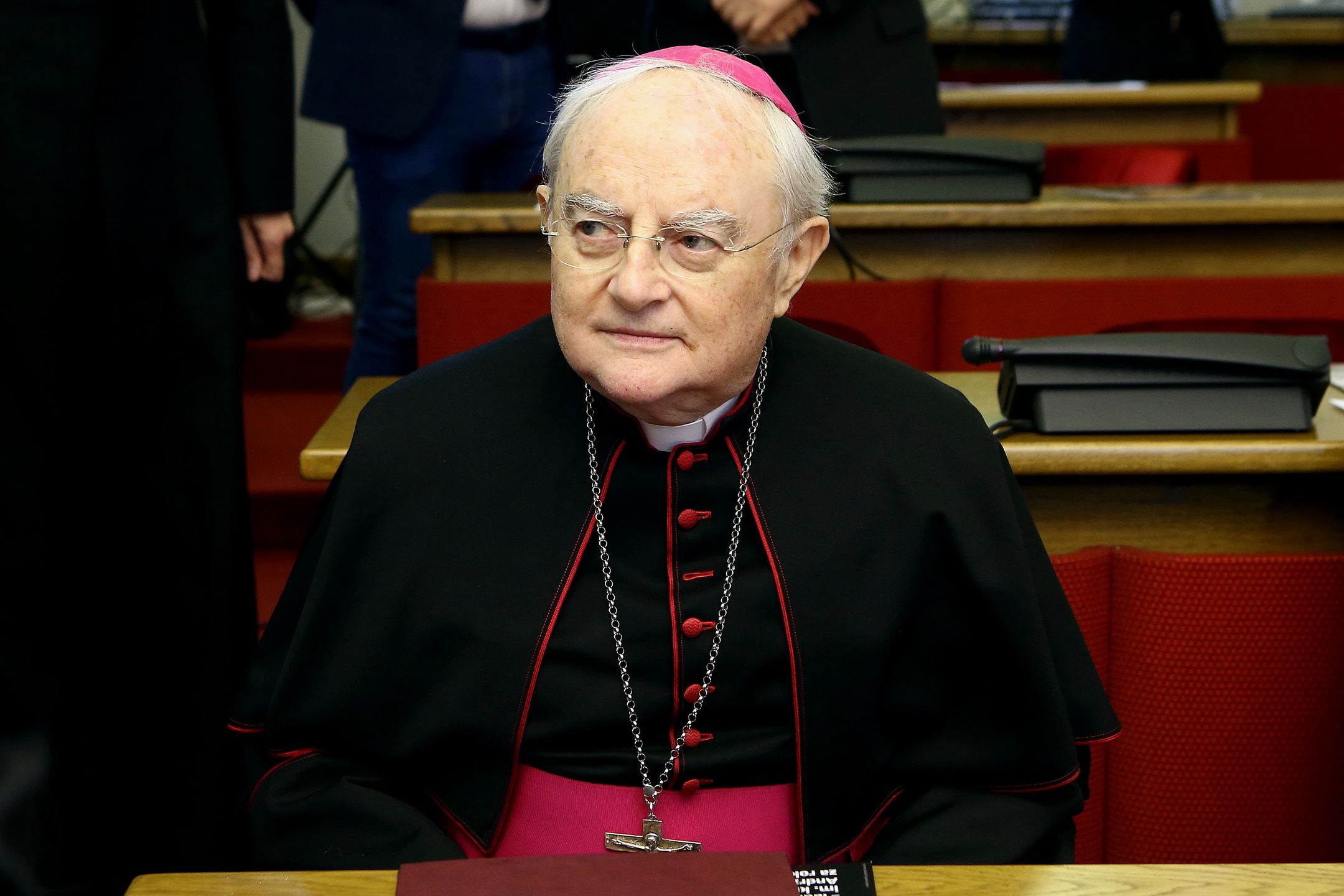 Abp Hoser ma koronawirusa