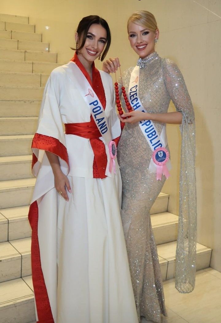 Miss Polonia Ewa Jakubiec z Czeszką na Miss International 2024