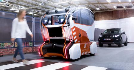 Pojazdy autonomiczne z ludzkimi cechami? Nowy projekt Jaguar Land Rover dostanie oczy