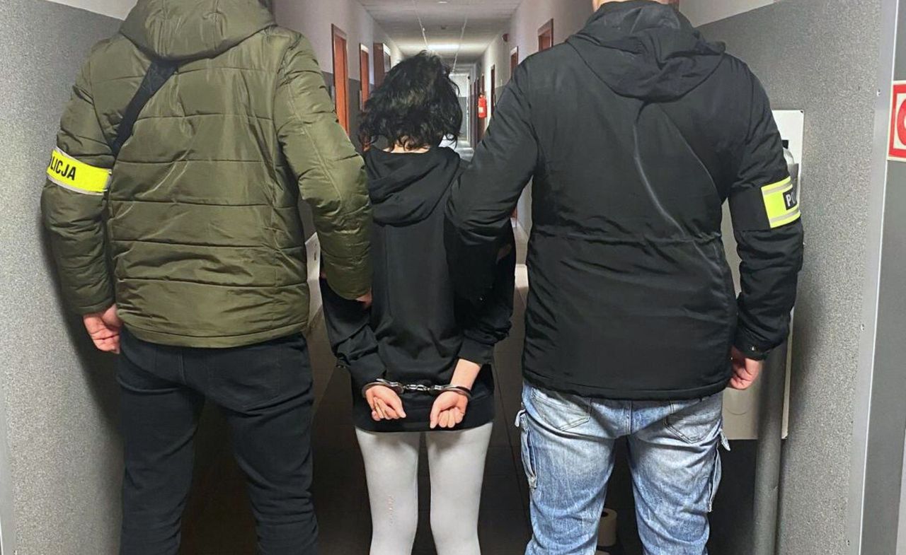 Nóż przeszedł na wylot. "Córeczka krzyczała: nie rusz moją mamę"