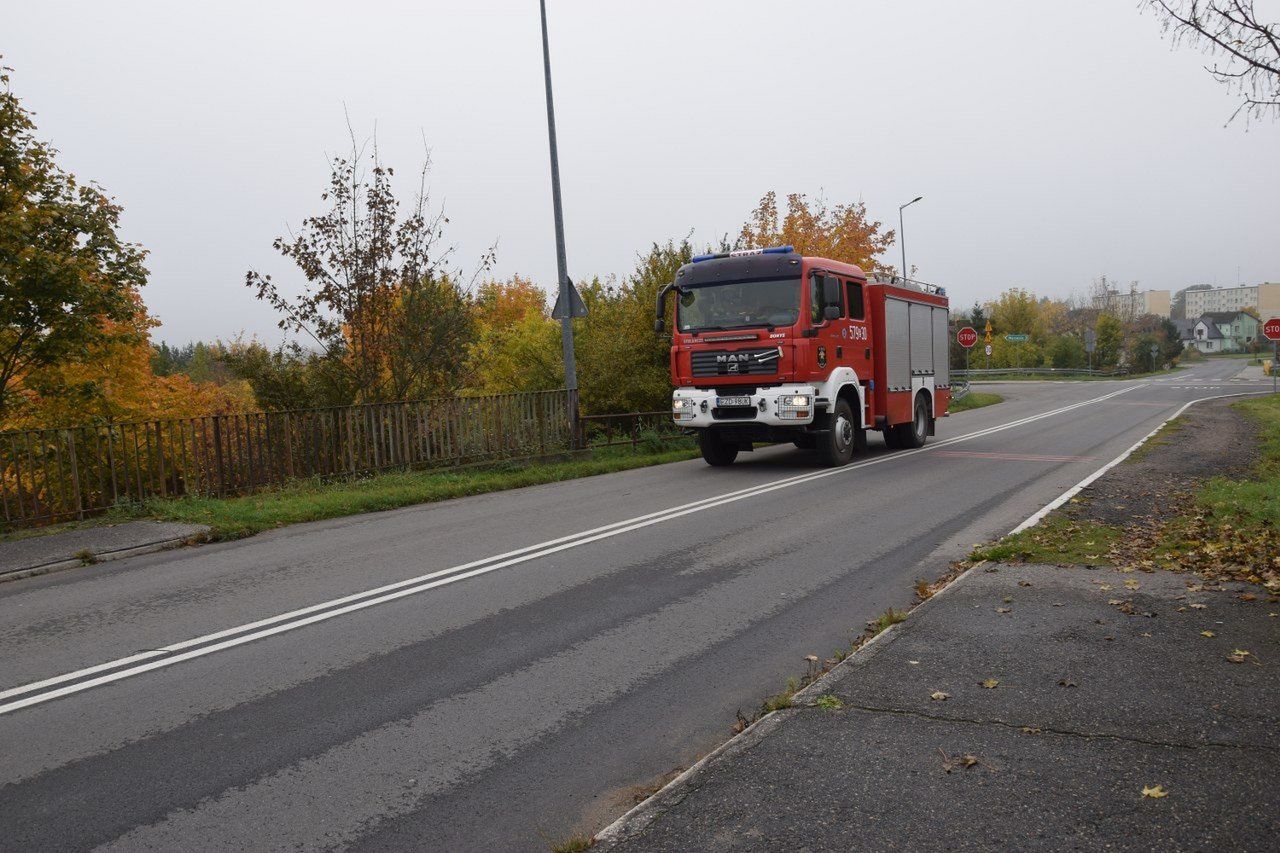 Ćwiczenia strażaków i innych służb odbyły się w Zduńskiej Woli Karsznicach