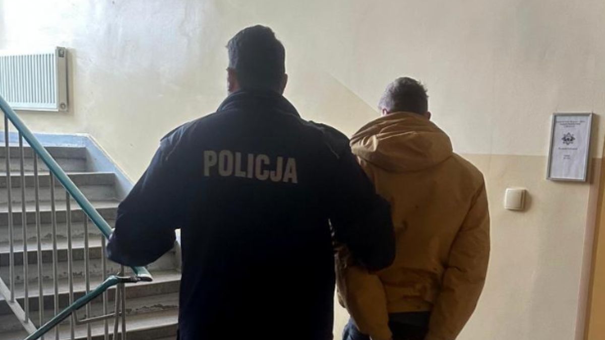 Negatywne emocje wyładował na zaparkowanych autach.