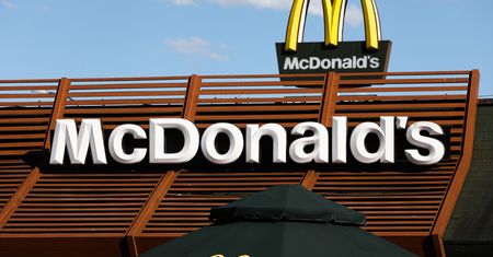 Wielkopolska. Wyprosili starostę z McDonald's. Ludzie raczej się nie dziwią
