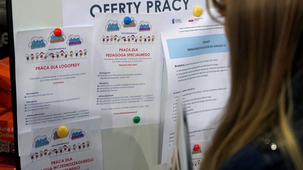 Jedną trzecią osób biernych zawodowo - ponad 4,3 mln - stanowią osoby w wieku produkcyjnym 