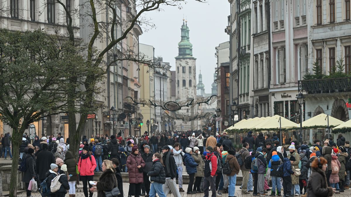 KRAKOW, POLAND  DECEMBER 2:A general view of Grodzka Street bustling with pedestrians in Krakow's Old Town, in Krakow, Poland, on December 2, 2025. (Photo by Artur Widak/NurPhoto via Getty Images)