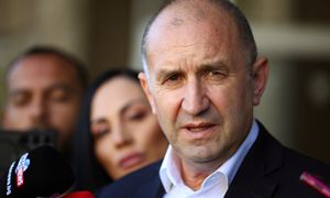 Niemiecka prasa o Radewie. "Nie będzie nowym Orbanem"