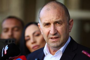 Niemiecka prasa o Radewie. "Nie będzie nowym Orbanem"