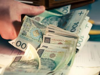 Emerytura w wysokości 5 tys. zł? Oto, ile musisz zarabiać