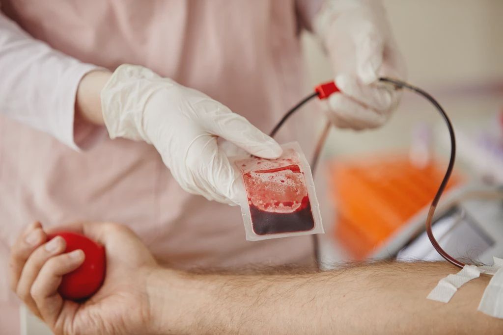 Kalisz: Pilny apel RCKiK. Brakuje krwi. Lista zbiórek w regionie