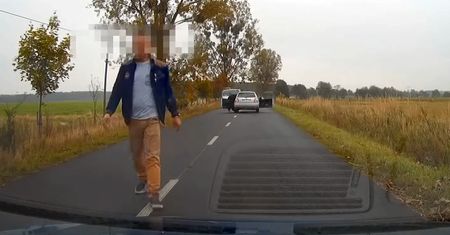 Agresja za kierownicą. Mieszanina ignorancji i głupoty, która jest w każdym z nas
